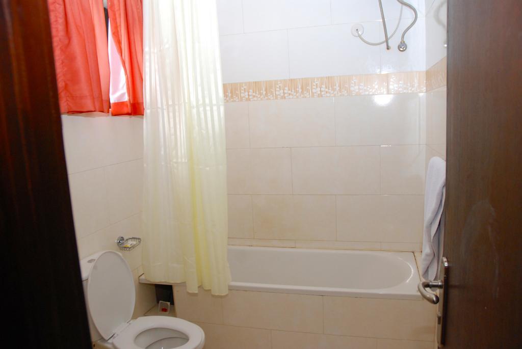 Knightsbridge Hotel Ikeja Extérieur photo