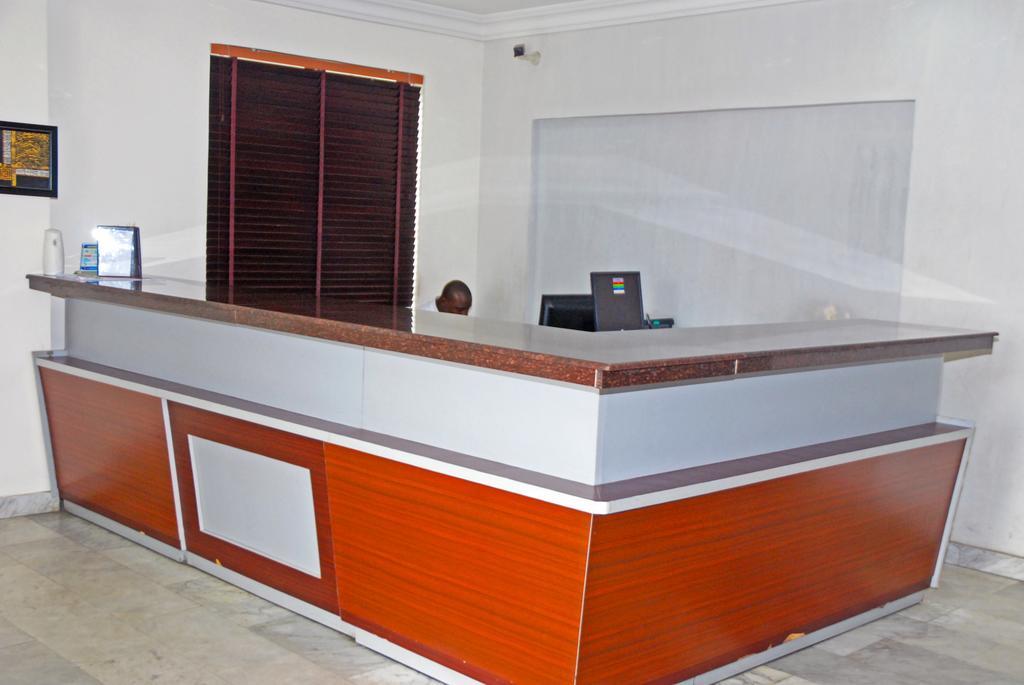 Knightsbridge Hotel Ikeja Extérieur photo